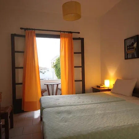 Sunrise Paros 4* נאוסה