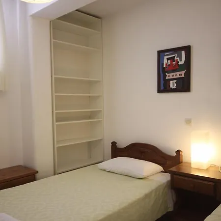 Sunrise Paros מלון דירות 4*